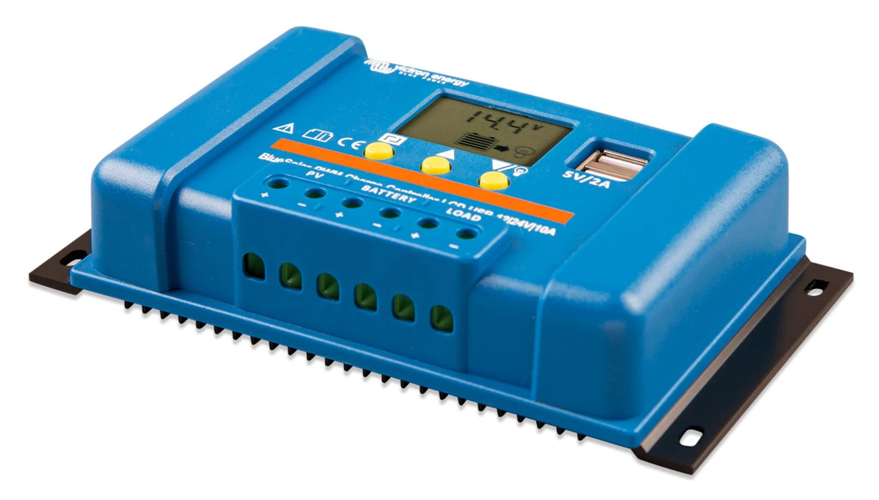 Victron Energy BlueSolar 5 Amp Or 10 Amp PWM Charge Controller W/LCD Display & USB 3 Victron Energy BlueSolar 5 Amp Or 10 Amp PWM Charge Controller W/LCD Display & USB - Image 3