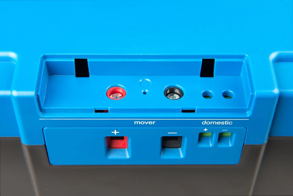 Victron Energy Peak Power Pack - 12.8V, 40AH, 512WH LiFePO4 Battery With Mains Charger And Solar/Alternator Charging 4 Victron Energy Peak Power Pack - 12.8V, 40AH, 512WH LiFePO4 Battery With Mains Charger And Solar/Alternator Charging - Image 4