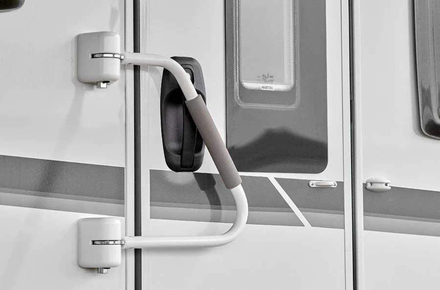 Thule Caravan And Motorhome Security Handrail 3 Thule Caravan And Motorhome Security Handrail - Image 3